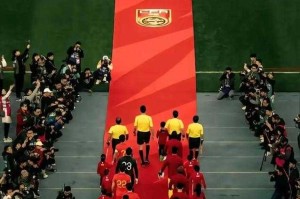 国足1比0中国香港，血性胜利背后的三重启示，国足1-0中国香港，血性胜利背后的三重启示