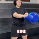 惊心动魄的60斤，颜如晶用一年时间完成人体脱胎换骨实验 约1826字）60斤蜕变，颜如晶一年极限挑战背后的惊人人体实验
