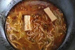 梦幻西游螺霸王联名，霸王 联名，螺蛳