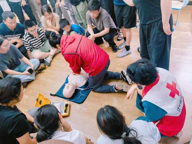 掌握急救技能：如何高效参与急救知识培训？