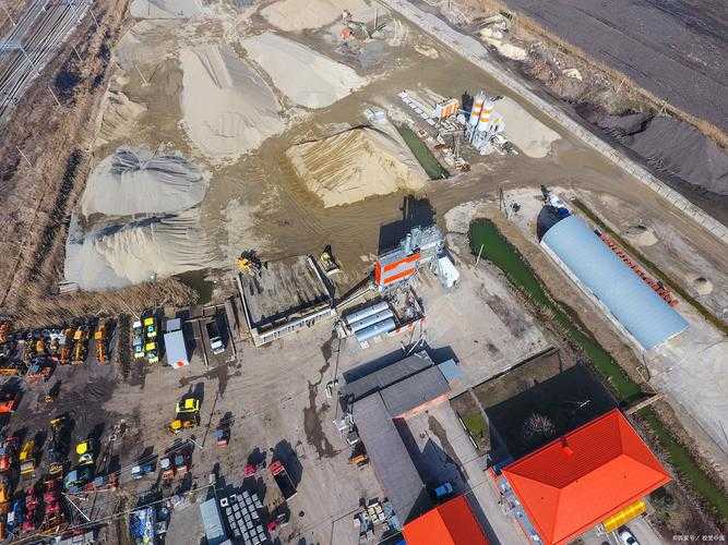 索拉查盆地2025能源生态双战场