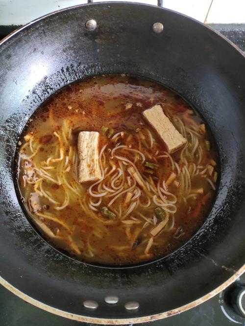 梦幻西游螺霸王联名，霸王 联名，螺蛳