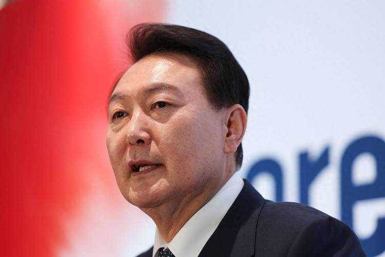 尹锡悦囚室无空调 第一天菜单曝光,韩国政坛震荡与司法争议