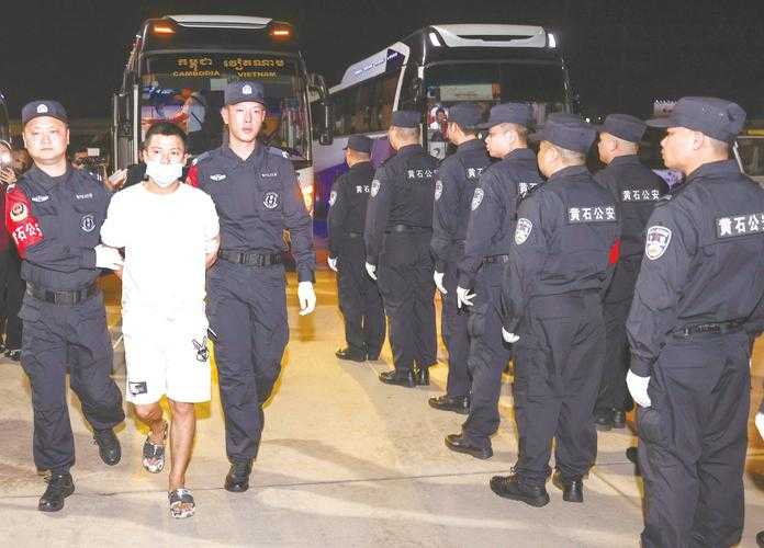 血色警报!柬埔寨总理签署数字净化令,全球最大电诈帝国24小时崩塌实录